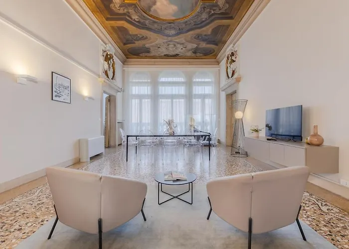 Luxury Calatrava - In Venetian Palazzo By Sarlux Venezia