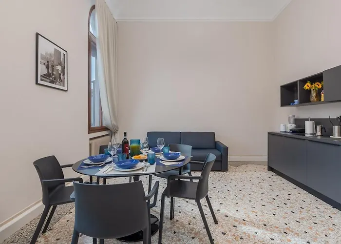 Luxury Calatrava - In Venetian Palazzo By Sarlux *