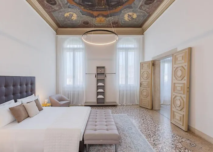 Luxury Calatrava - In Venetian Palazzo By Sarlux Venezia