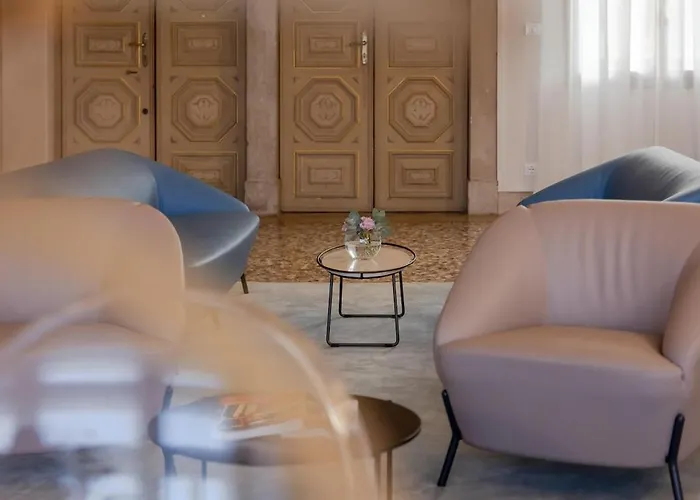 Luxury Calatrava - In Venetian Palazzo By Sarlux *