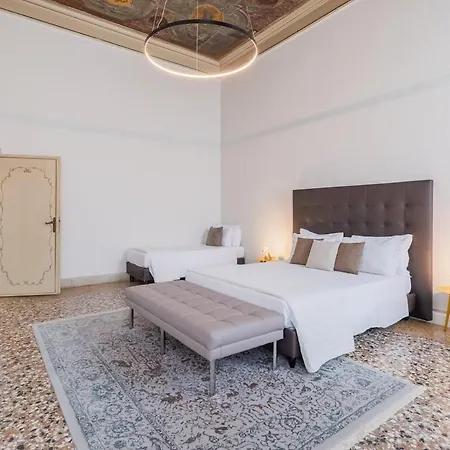 Apartment Luxury Calatrava - In Venetian Palazzo Venice