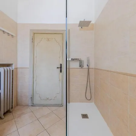 Luxury Calatrava - In Venetian Palazzo