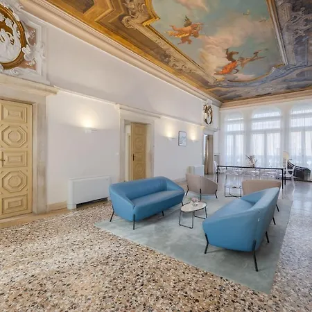 Apartment Luxury Calatrava - In Venetian Palazzo Venice